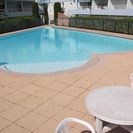 Agreable Appartement 4 Personnes A Villeneuve-Loubet Plage, Piscine, Mer, Commerces A Proximite 外观 照片
