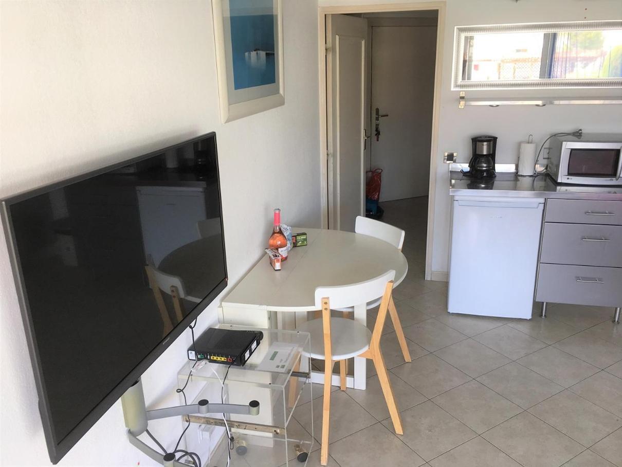 Agreable Appartement 4 Personnes A Villeneuve-Loubet Plage, Piscine, Mer, Commerces A Proximite 外观 照片